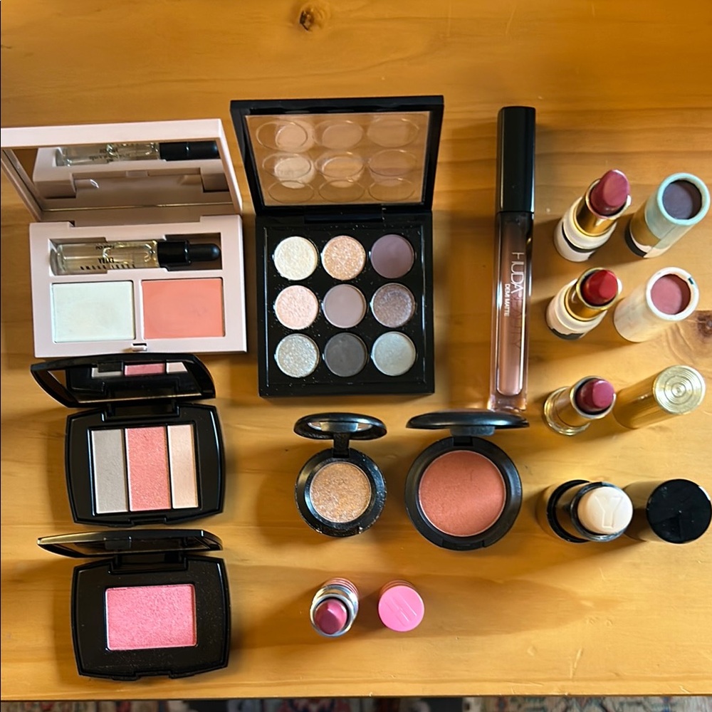 Makeup Lot: YSL, MAC, Albiet, Bobbi Brown, Lancôme